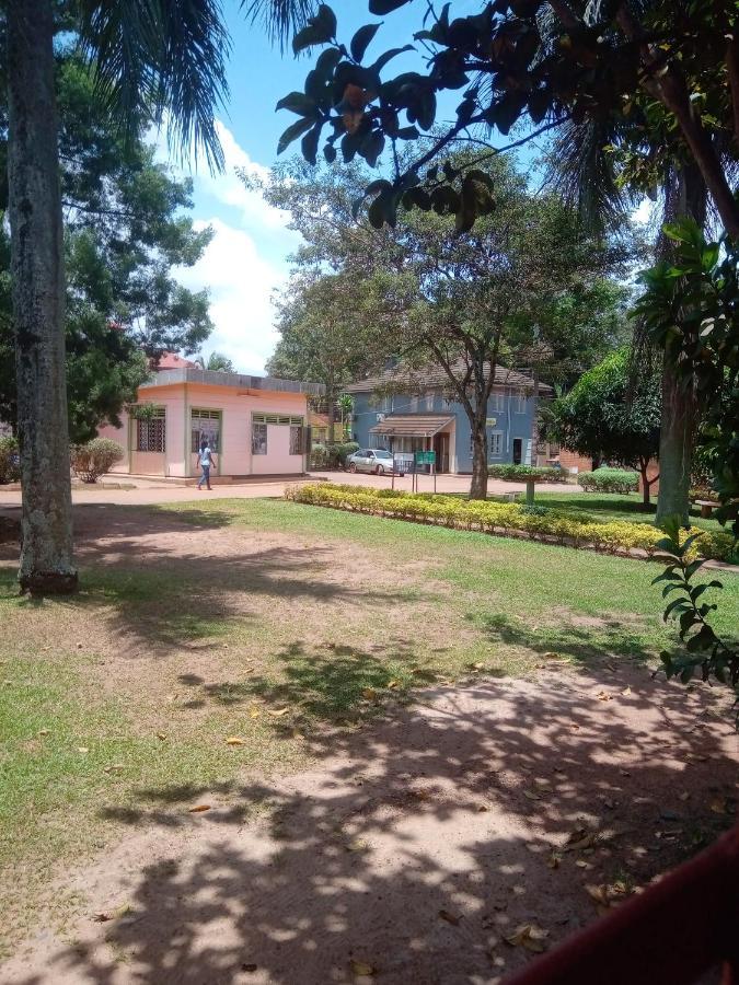 Mahali Guesthouse, Makindye Hill Kampala Exterior foto